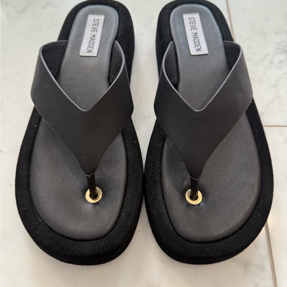 Steve Madden Kylen Black Sandals with Cushioned Soles